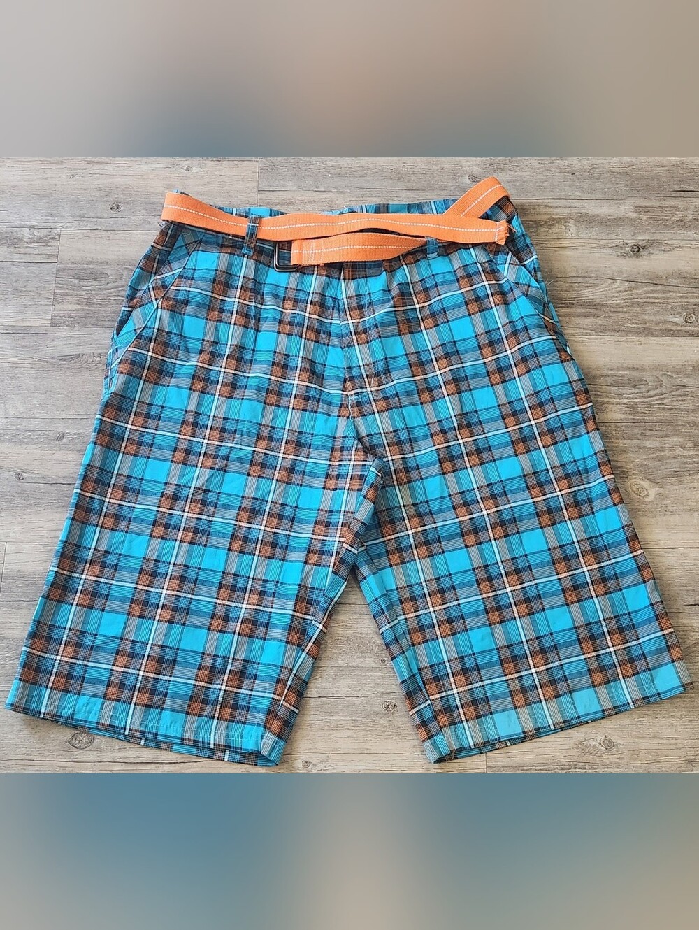 Vintage Y2K Baggy plaid shorts size‎ 42x15 with belt preppy golf skater Mens